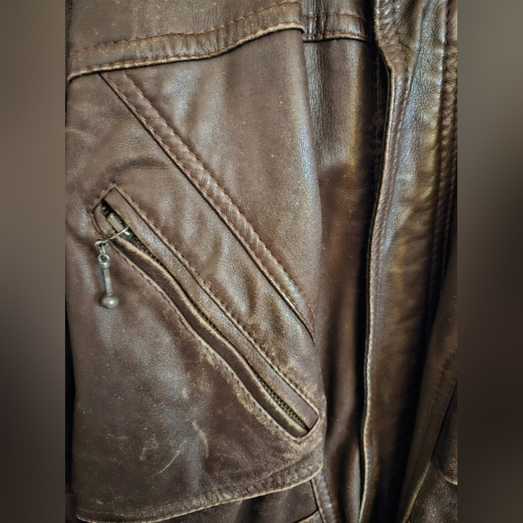 Vintage Leather Jacket - Picture 6 of 11